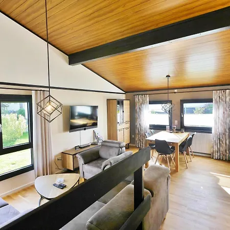 Semesterbostad Diemelquelle - Mit Eingezaeuntem Garten *