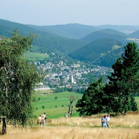 Semesterbostad Diemelquelle - Mit Eingezaeuntem Garten Willingen (Upland)