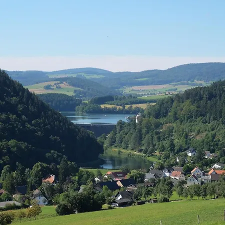 Semesterbostad Diemelquelle - Mit Eingezaeuntem Garten Willingen (Upland)
